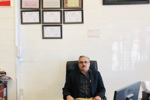 ما به زندانیان آزاد شده کار می دهیم