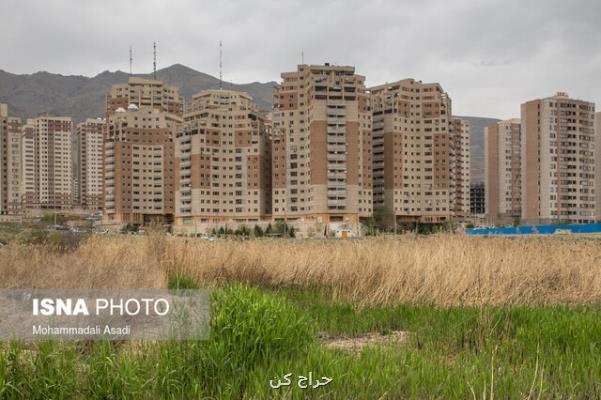 سایه برج های بلند بر سر باغات تهران