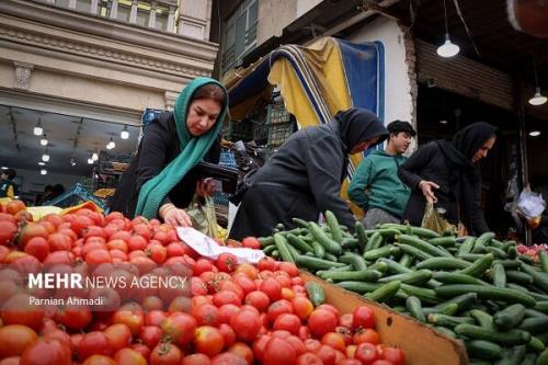 میدان بزرگ میوه و تره بار قیمت عمده میوه و سبزیجات را تعیین کرد به همراه جدول