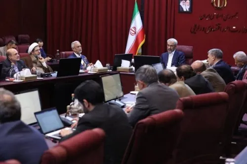 ساماندهی سهام عدالت در دستور کار وزیر اقتصاد قرار گرفت